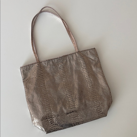 Carlos Falchi Handbags - Elegant Carlos Falchi Metallic Rose Gold Tote Bag